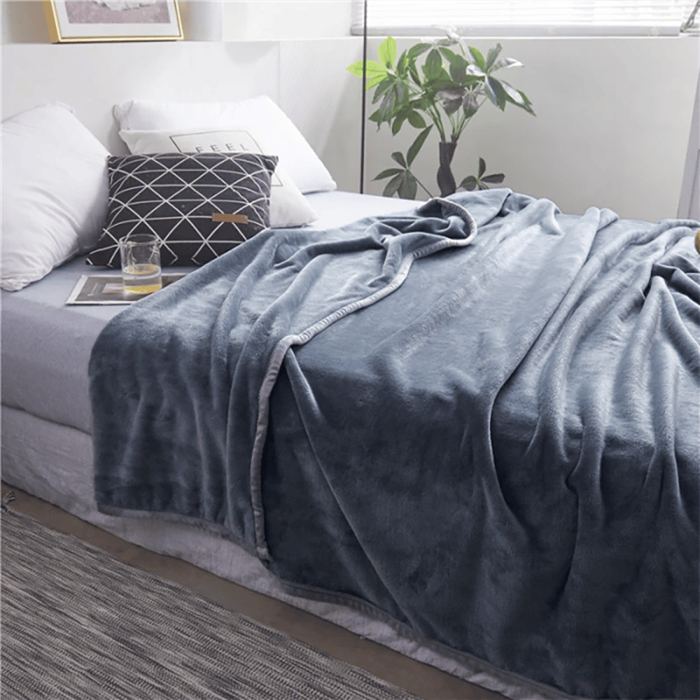 Ultra Soft & Cozy Fleece Blanket – Grey