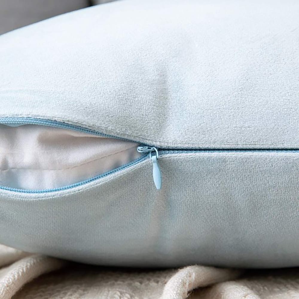 sky_blue_velvet_cushion_cover