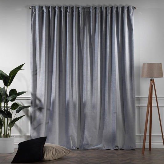 velvet_curtains_-_silver